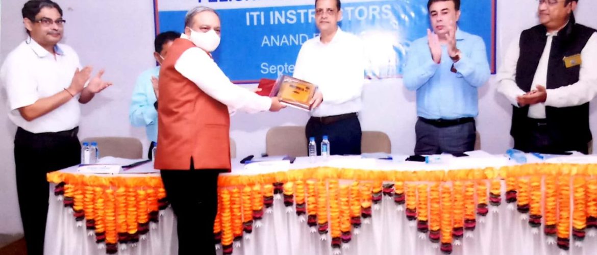 Anand ITI instructors felicitated on Teachers’ Day